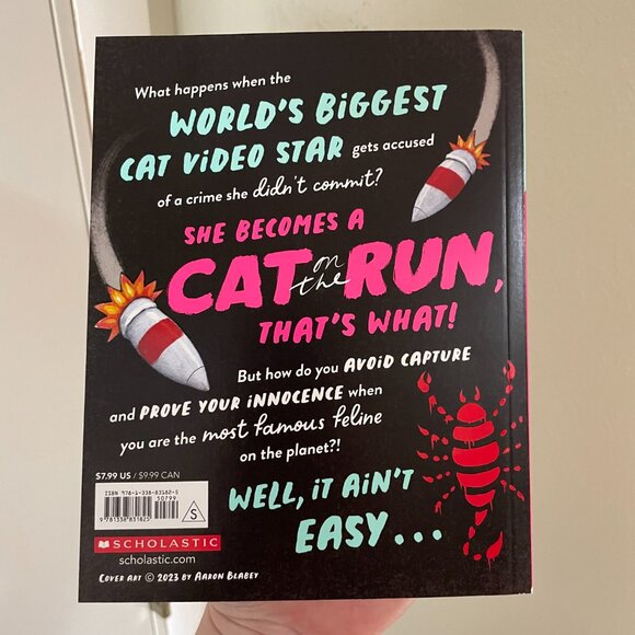 Scholastic - Cat on the Run in Cat of Death! - #1 - MUST BE BUNDLED, MARKED DOWN - Picture 4 of 4